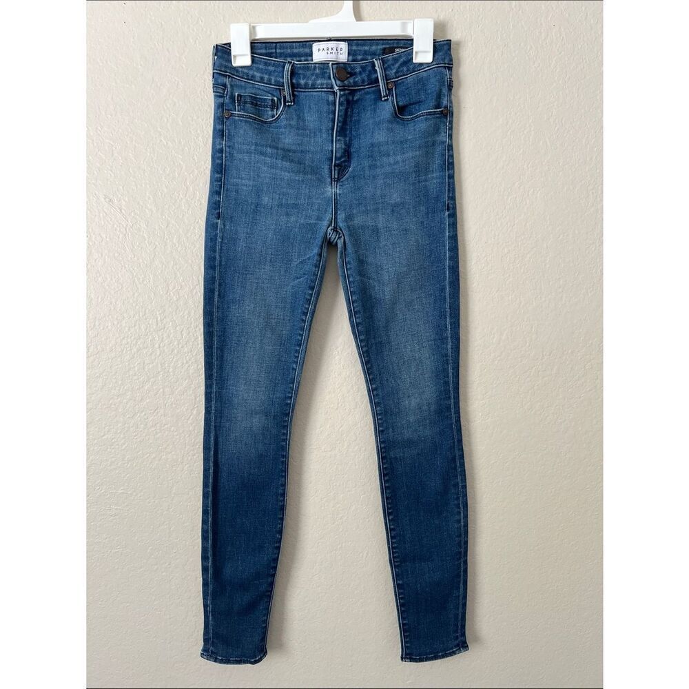 Like New! PARKER Smith Skinny Jeans in Size 27/4